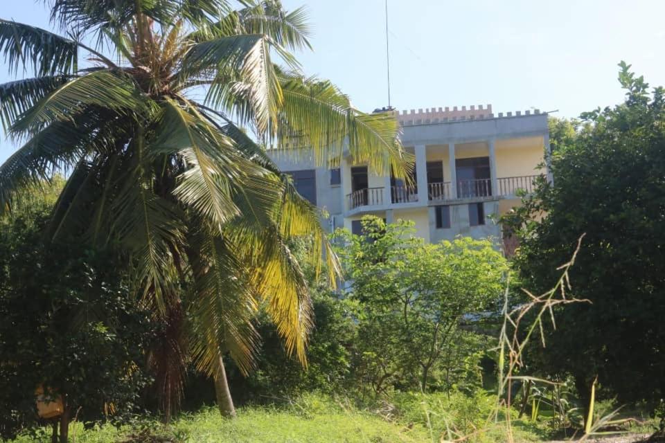Mikoko Beach & Cottages Bagamoyo Exteriör bild